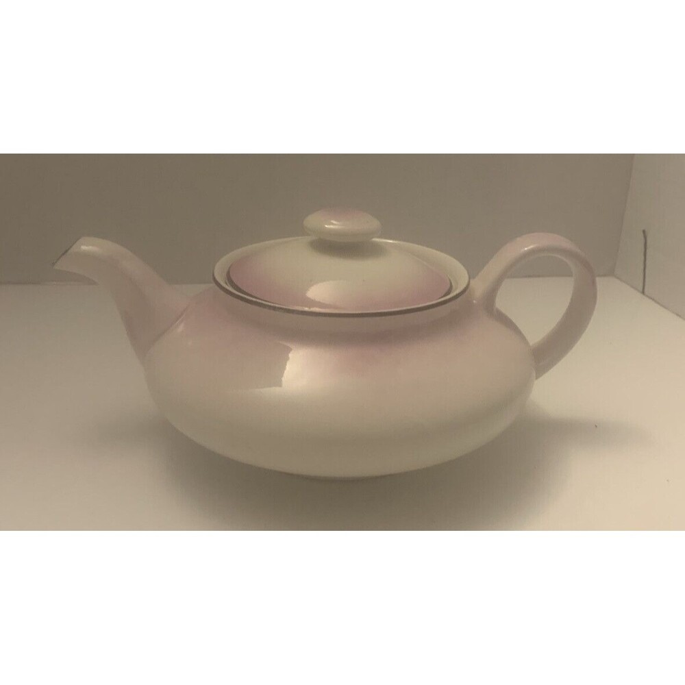 KPM  tea pot